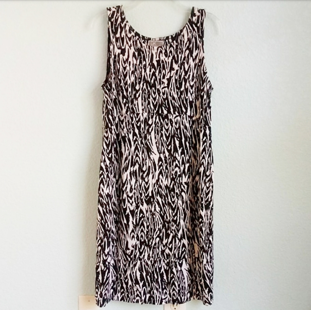 JM COLLECTION | Black & White Sleeveless Dr